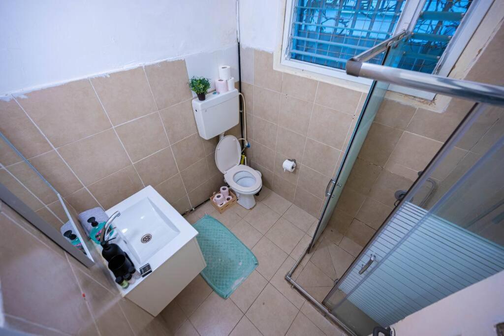 Studio Apartment In Ben Yehuda Cozy And Convinent Tel Aviv Exteriör bild